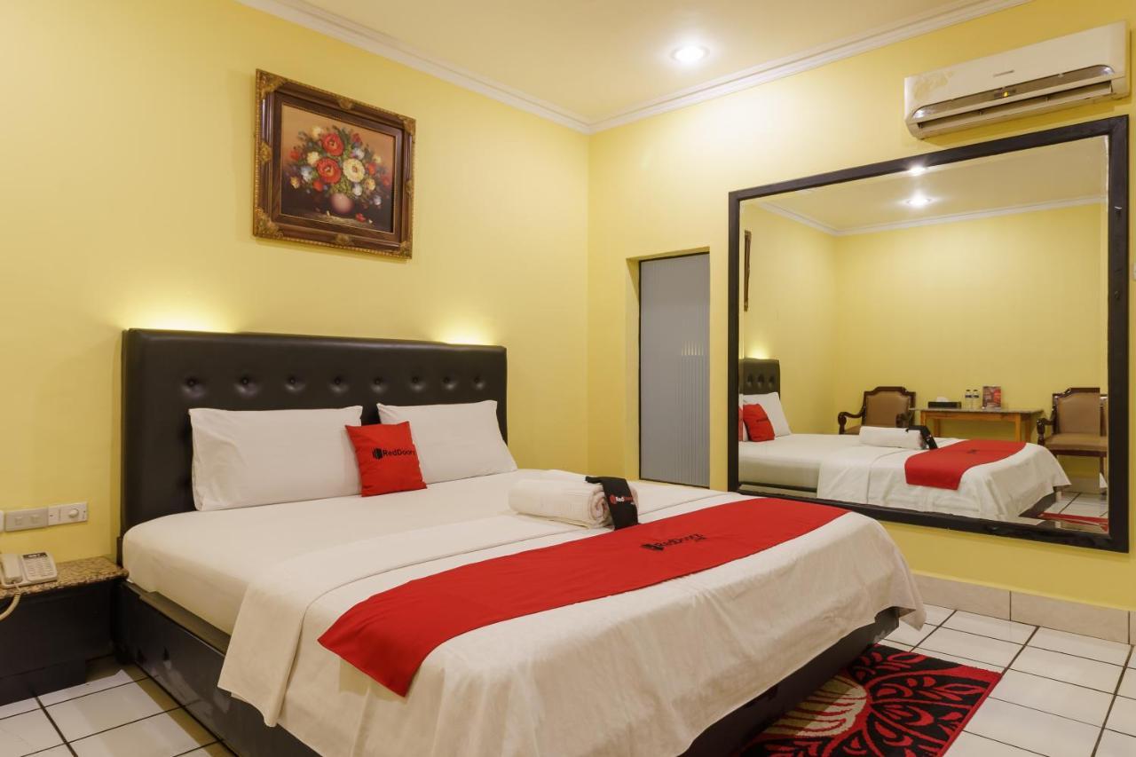 Reddoorz Plus Near Ancol Jakarta Kültér fotó
