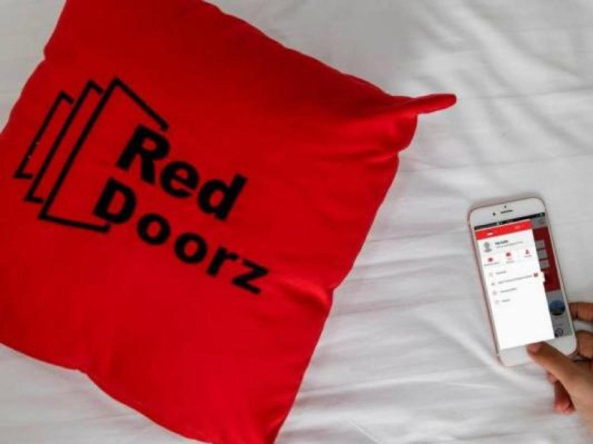 Reddoorz Plus Near Ancol Jakarta Kültér fotó